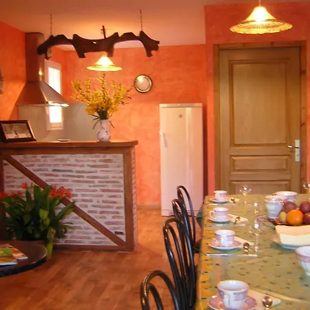 Dreuilles Maison d'hôtes 2*